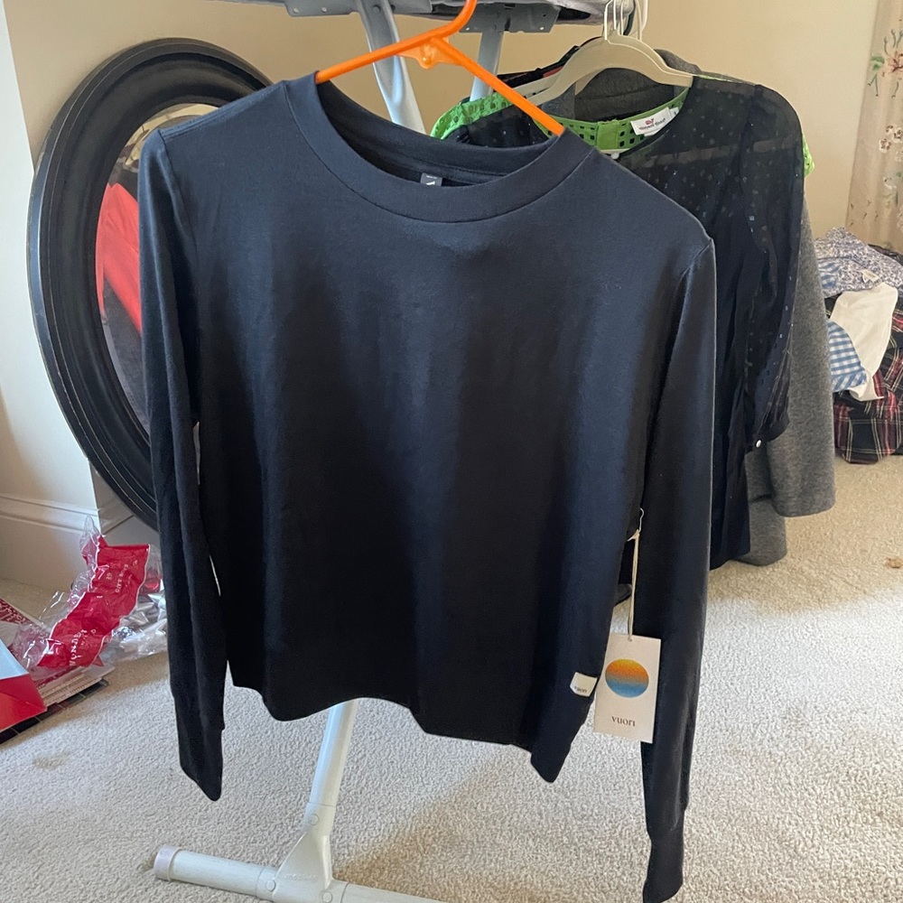 Vuori black halo crew pullover top size small
